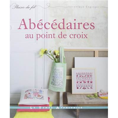 ABECEDAIRES AU POINT DE CROIX